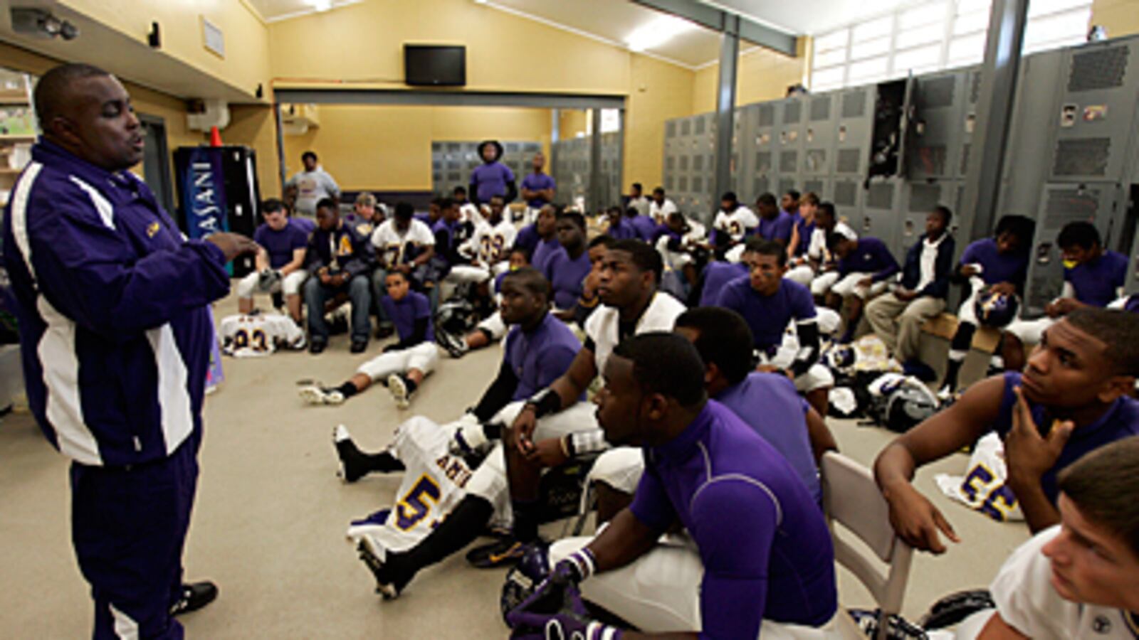 cheats/2008/12/18/locker-room-inspires-scent/locker_cikbgc