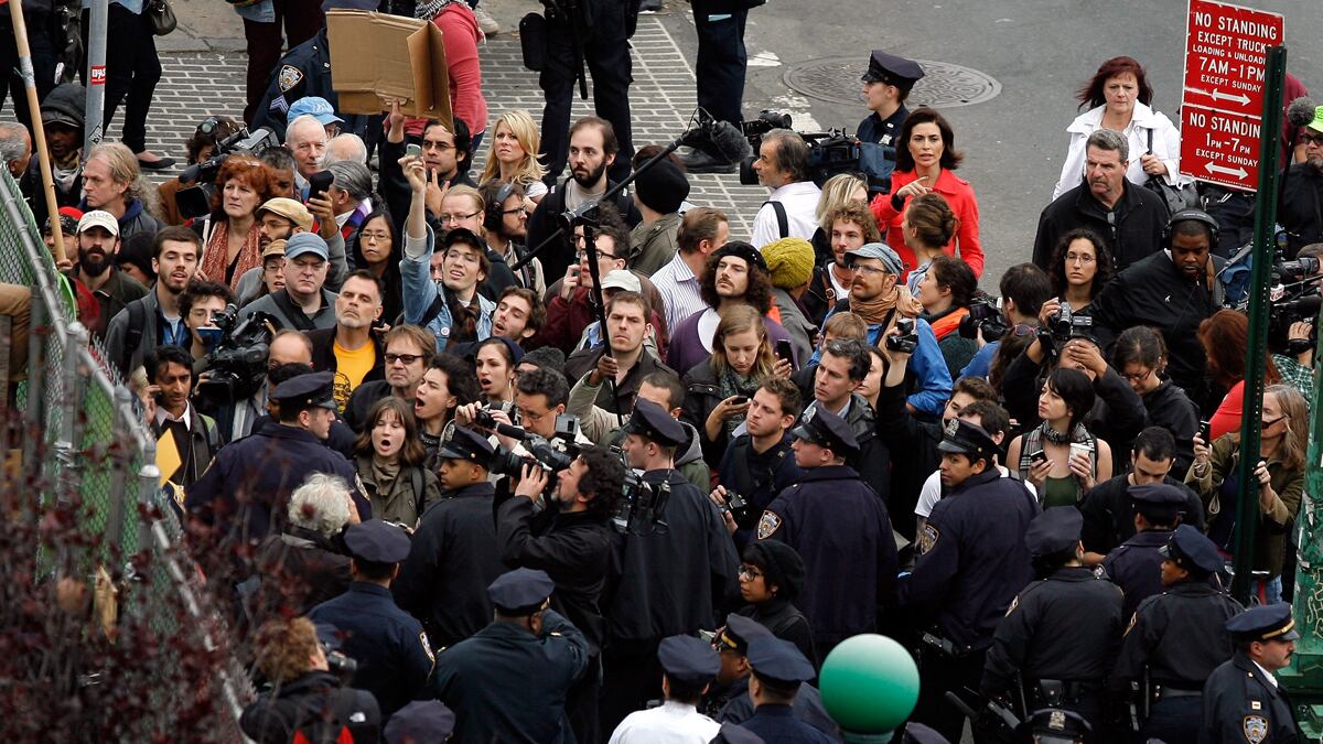 cheats/2011/11/15/nypd-attempted-occupy-wall-street-media-blackout/zuccotti-park-media-blackout-cheat_k5cxoa