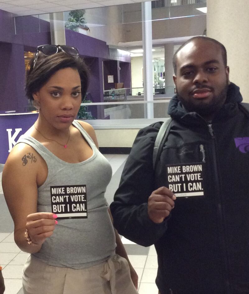 galleries/2014/11/04/mike-brown-can-t-vote-but-i-can-tumblr-photos/141104-mike-brown-cant-vote-02_jnapnl