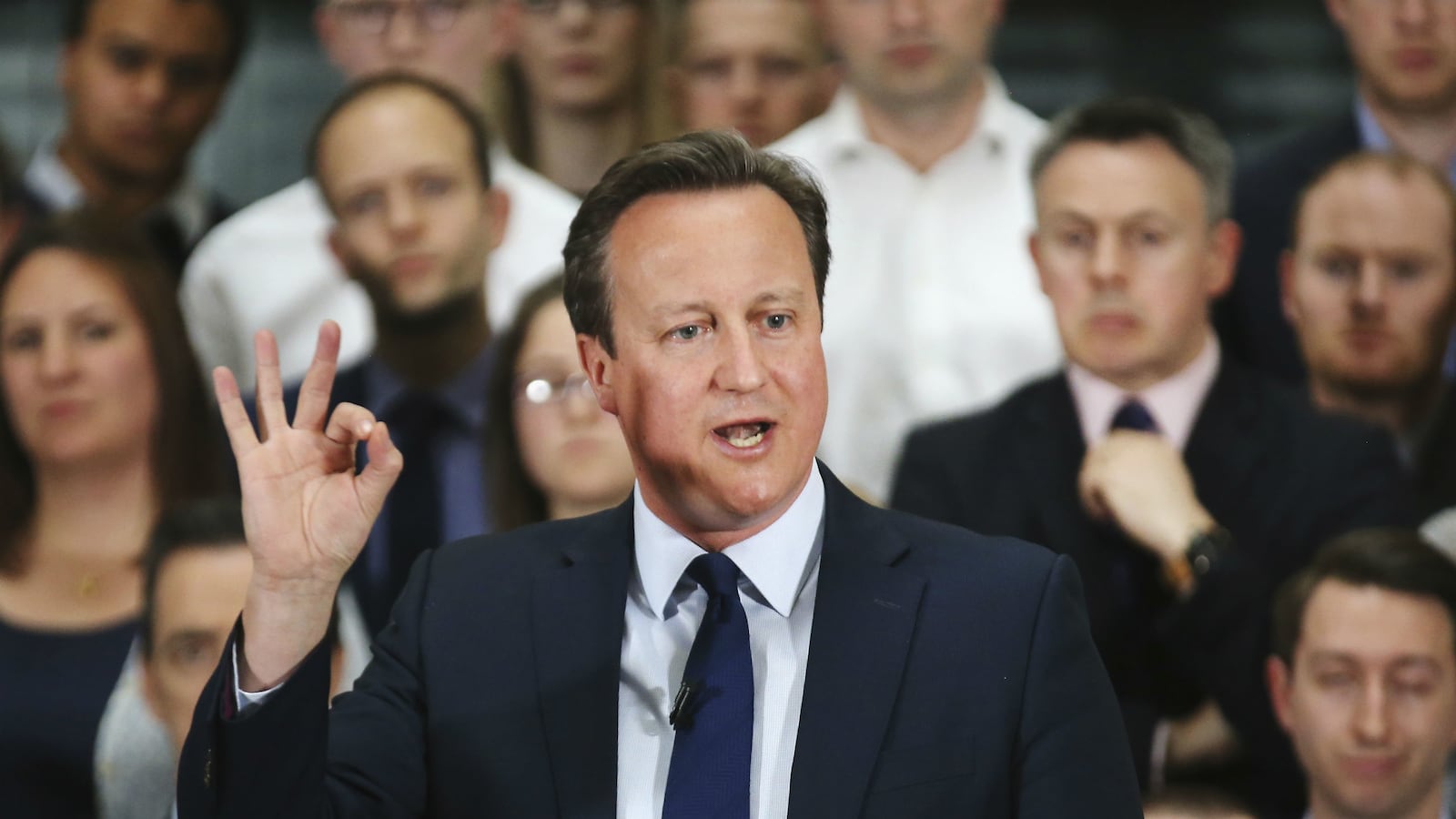 cheats/2016/04/10/uk-pm-releases-taxes-after-panama-papers/160410-cameron-releases-taxes-cheat_tml9dm