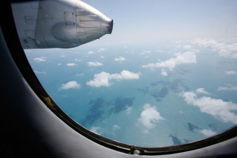 articles/2014/04/09/even-if-pings-lead-to-black-boxes-mh370-is-likely-in-a-million-pieces/140409-irving-plane-tease_hwu0u9