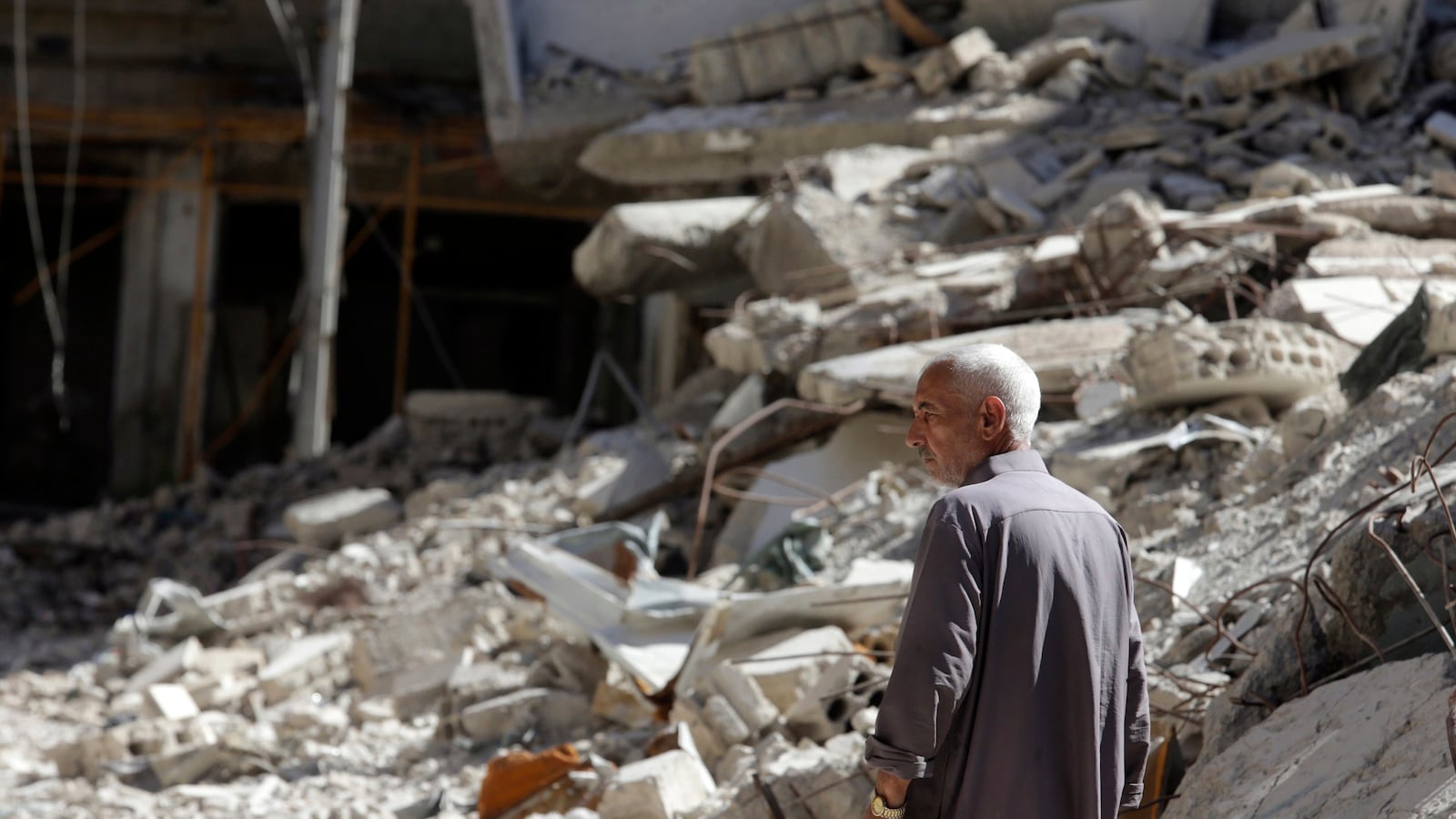 cheats/2014/08/22/un-doubles-syria-casualties/140822-syria-cheat_mkyqdw