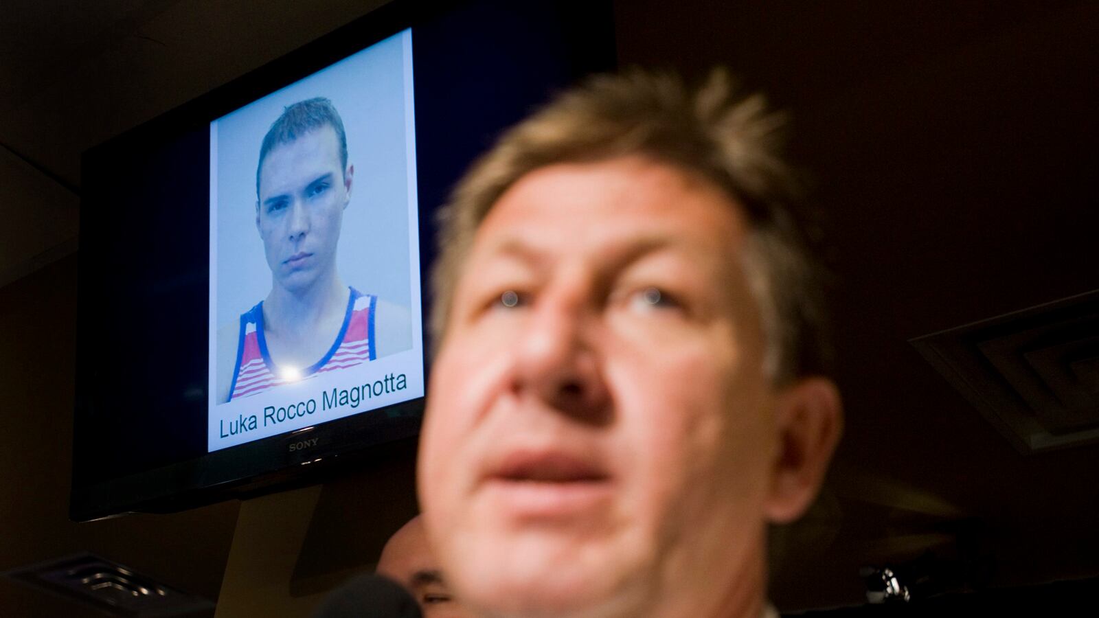 cheats/2012/06/07/police-meet-magnotta-victim-s-family/magnotta-victim-family-cheat_gnxw5a