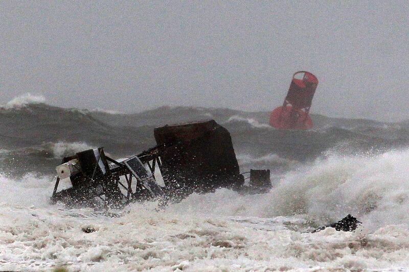 articles/2011/08/28/hurricane-irene-path-makes-landfall-in-new-jersey-new-york-braces/hurricane-irene-blackout-cheat_qxq27m