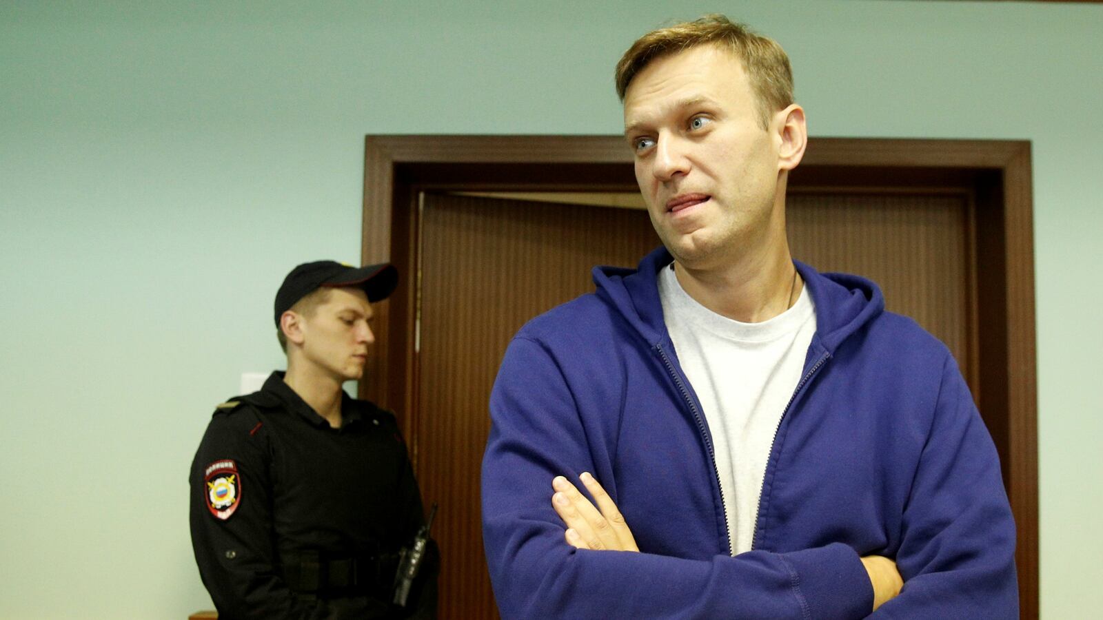 171022-navalny-cheat_d20uap