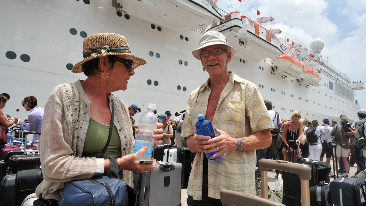 cheats/2012/03/01/disabled-cruise-ship-reaches-port/costa-allegra-reaches-port-cheat_z9yk66