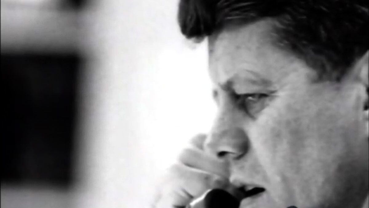 cheats/2011/11/27/ross-douthat-the-enduring-cult-of-kennedy/110913-abc-die-with-jfk-1200_zu0war