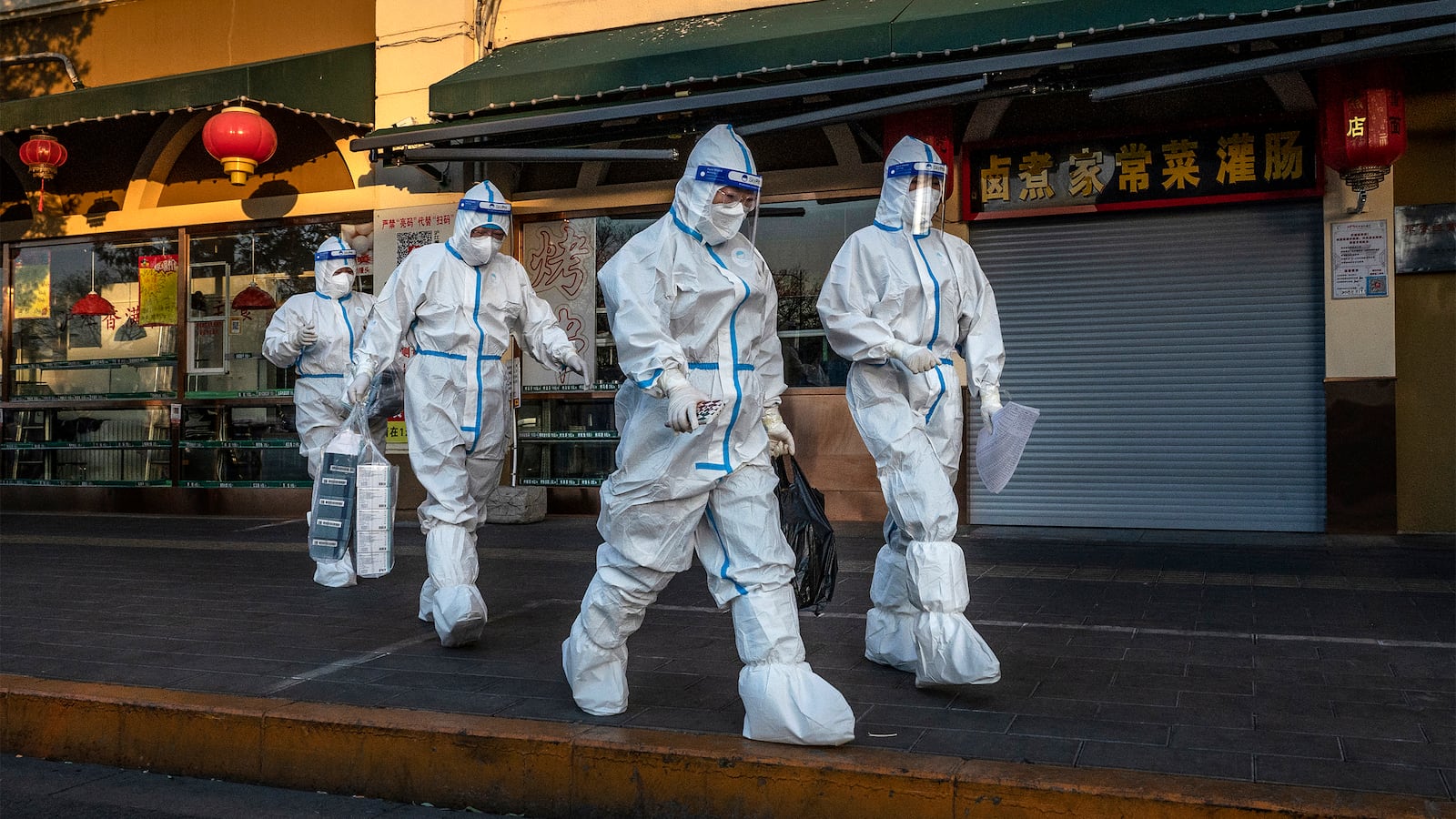 221204-china-zero-covid-tease_yzsmql