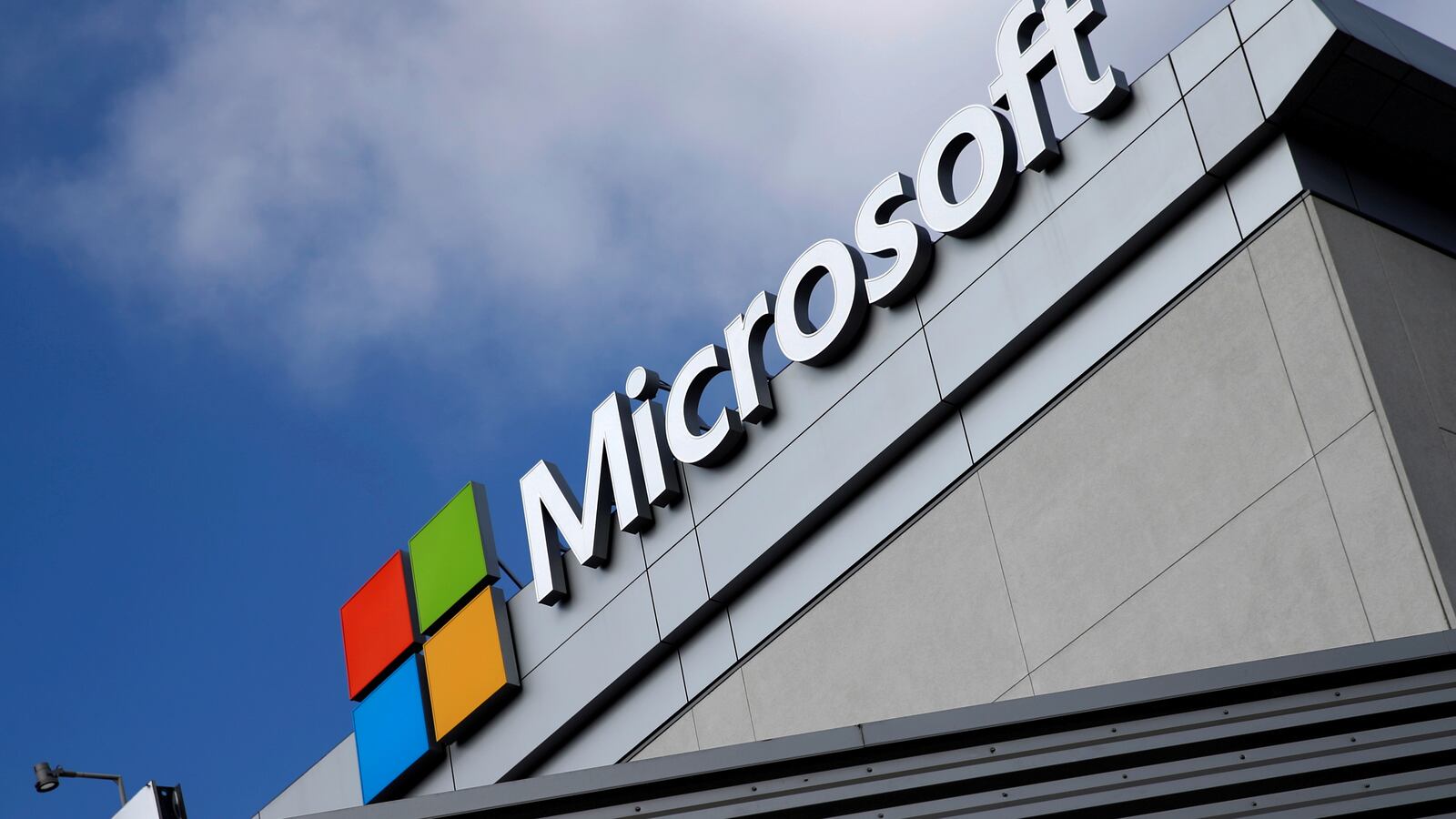 2021-07-06T161532Z_19965469_RC24FO9RQYBO_RTRMADP_3_MICROSOFT-PENTAGON-JEDI_ziufcq