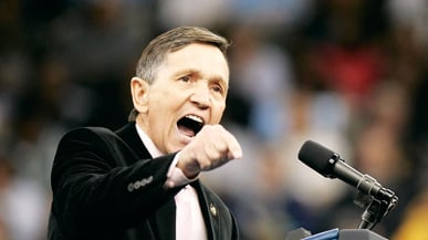 articles/2011/03/22/dennis-kucinichs-campaign-to-impeach-obama-over-libya-war/cottle-kucinich_168457_ui4rba