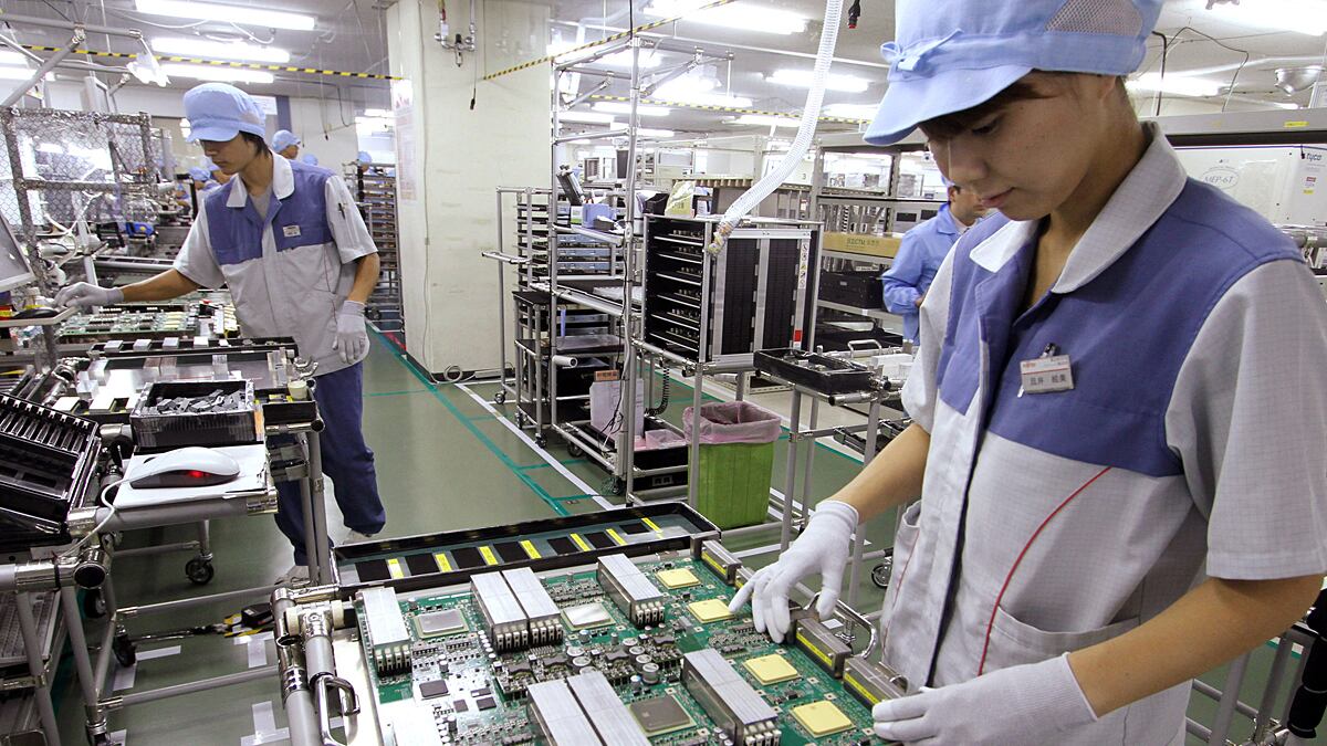 cheats/2011/06/20/japanese-supercomputer-is-world-s-most-powerful/japan-supercomputer-cheat_itmkdl