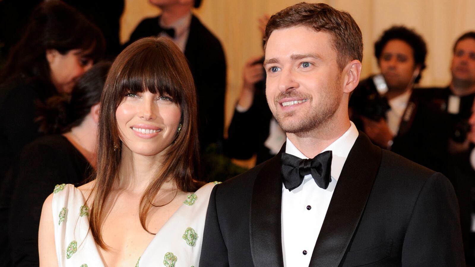 cheats/2012/10/23/timberlake-wedding-magical/biel-timberlake-married-cheat_fijeht