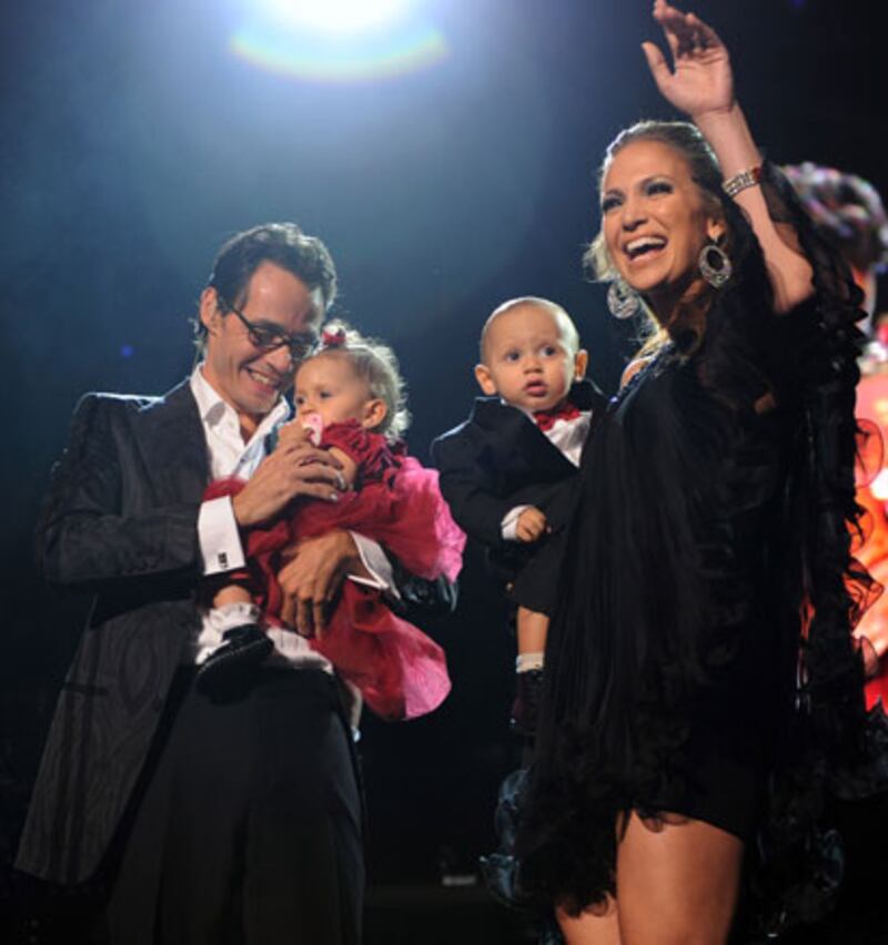 galleries/2009/07/28/movie-star-mini-mes/mini-me---jennifer-lopez_ynuhpc