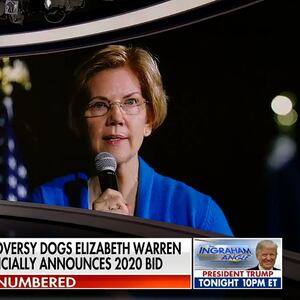 190211-Kirell-Fox-trump-warren-tease-_ns1xxj