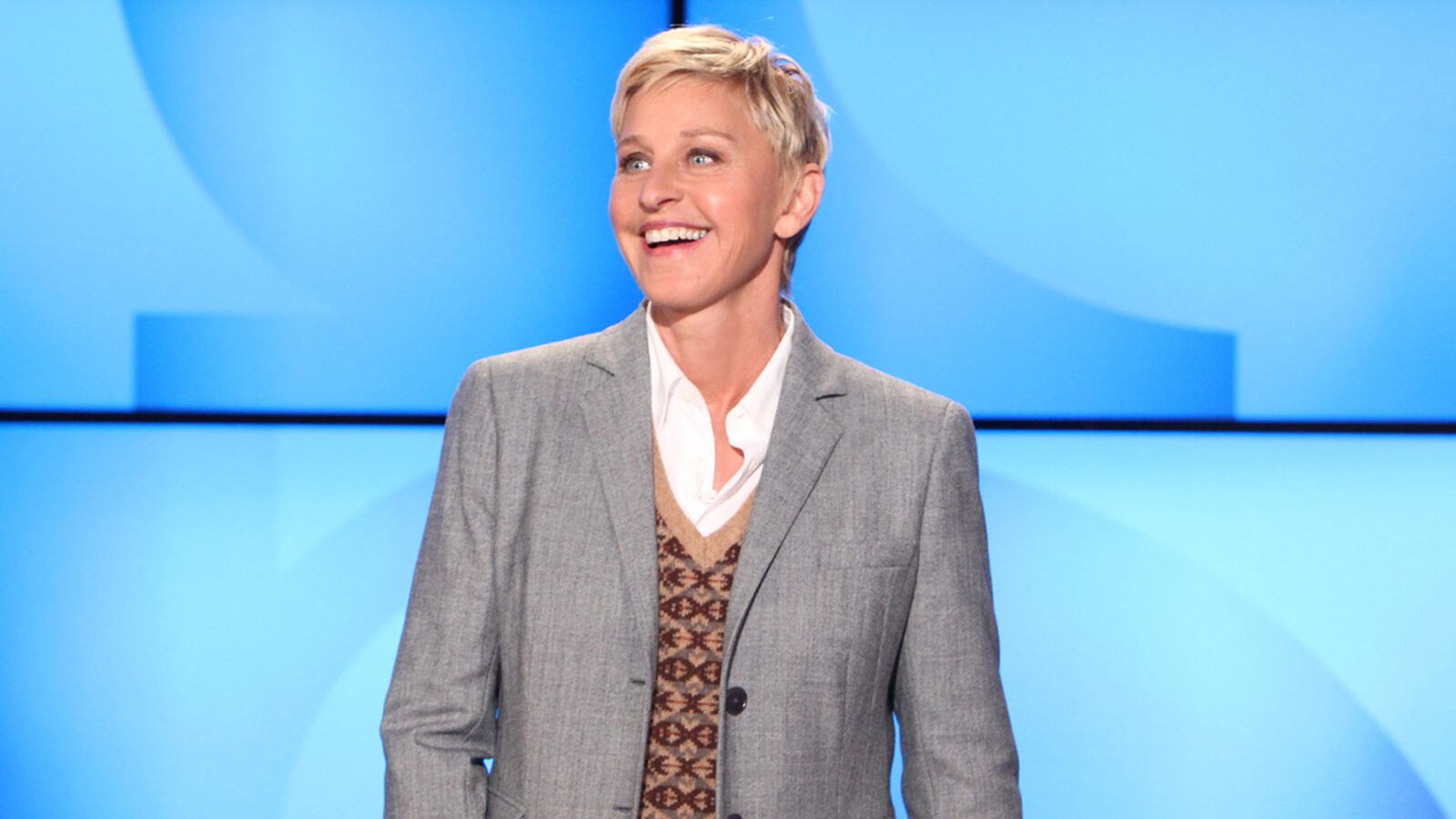 articles/2013/08/02/ellen-degeneres-is-the-perfect-choice-to-host-the-2014-oscars/130802-ellen-oscars-fallon-tease_fwid4j