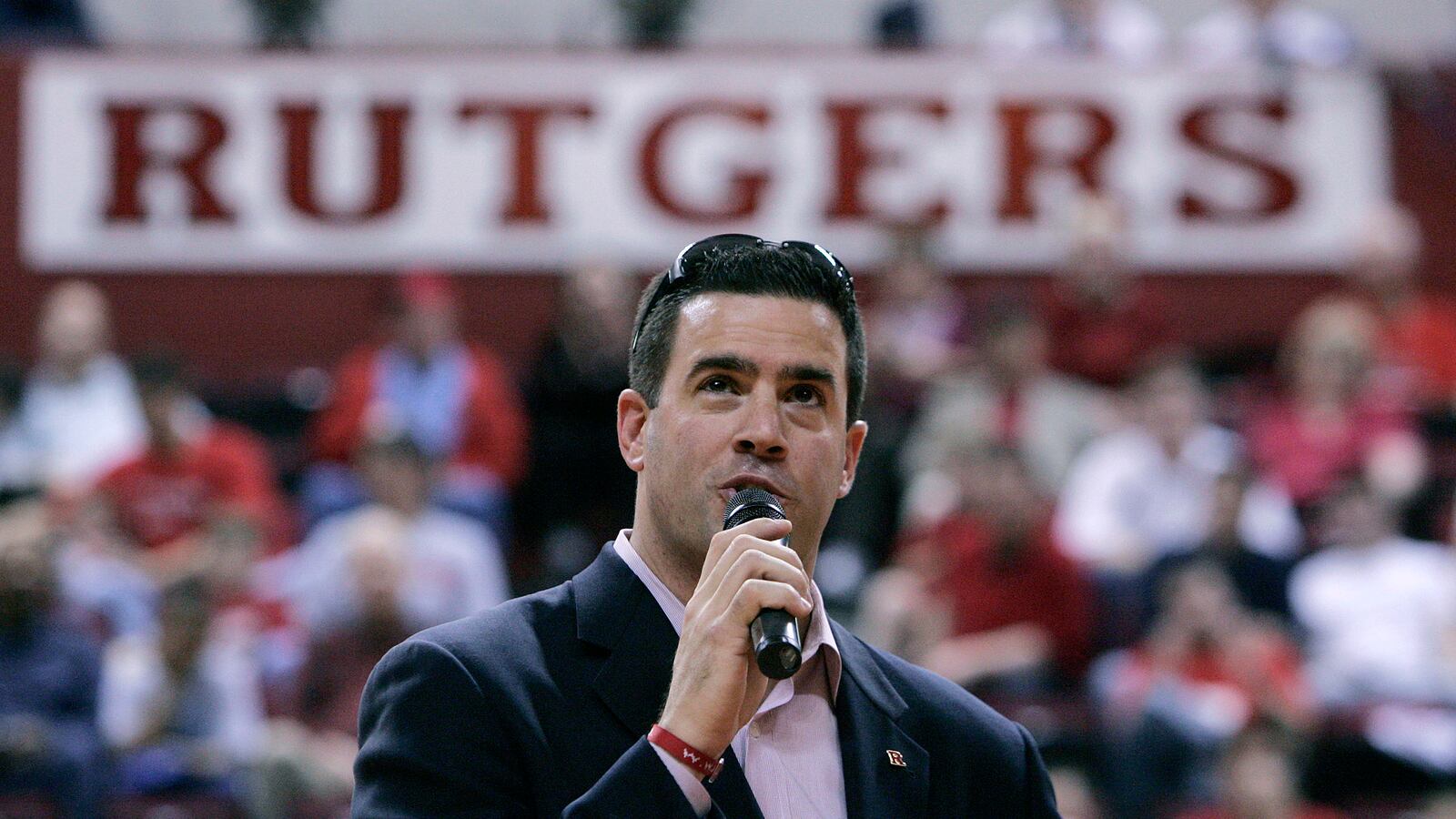 cheats/2013/04/08/rutgers-athletic-director-gets-1-2m/130408-Tim-Pernetti-cheat_xtguiu