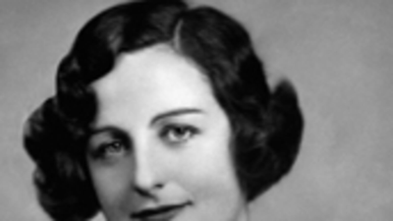 articles/2010/09/28/nancy-mitford-wigs-on-the-green-review/murray-mitford_130049_shosjp