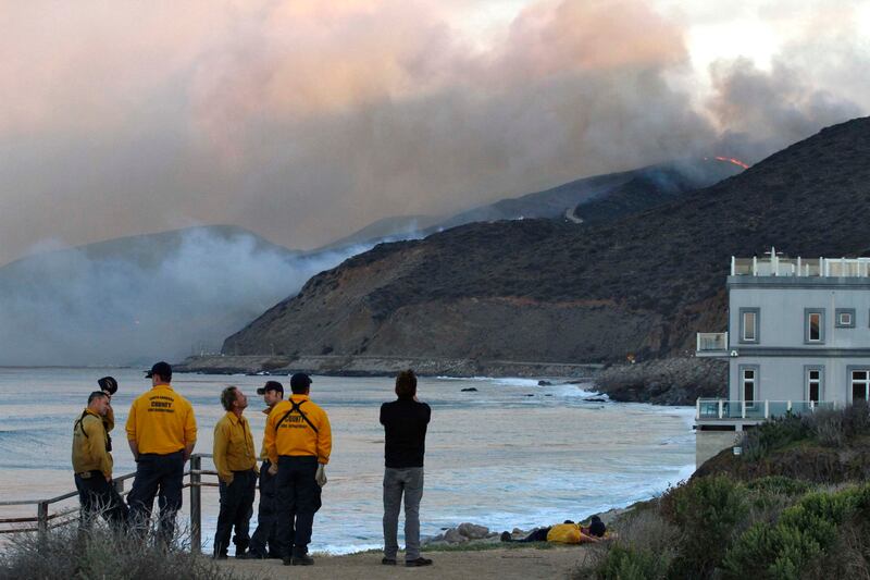 galleries/2013/05/03/inferno-rages-in-southern-california-photos/calif-fire-12_wmjiap