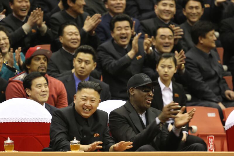 articles/2013/03/05/forget-rodman-guys-like-jeff-bewkes-are-the-real-winners-of-vice-s-north-korea-stunt/130304-Dickson-HBO-Vice-tease_ydyid7