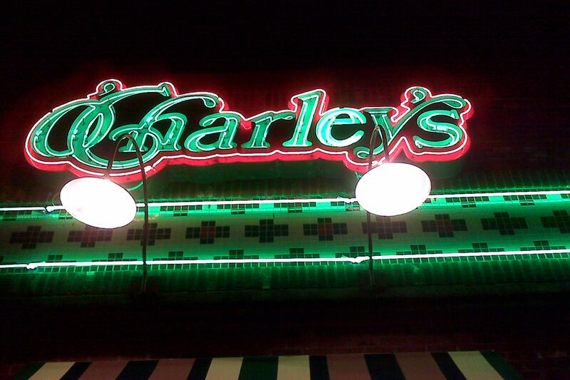 galleries/2012/04/06/13-unhealthiest-pork-dishes-from-ihop-to-applebee-s/deadliest-hams-ocharleys-babyback-ribs_n02wbt