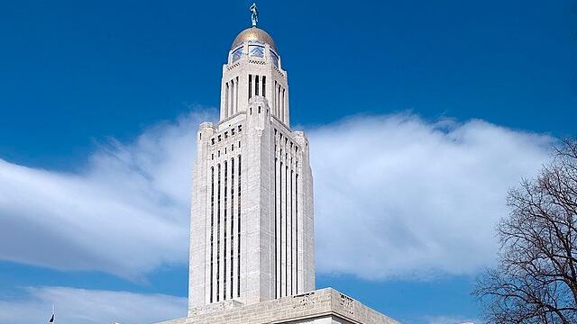 Nebraska_State_Capitol_Highsmith_dxtaxj