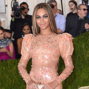 NEW YORK, NY - MAY 02: Beyonce arrives for the "Manus x Machina: Fashion In An Age Of Technology" Costume Institute Gala at Metropolitan Museum of Art on May 2, 2016 in New York City.
