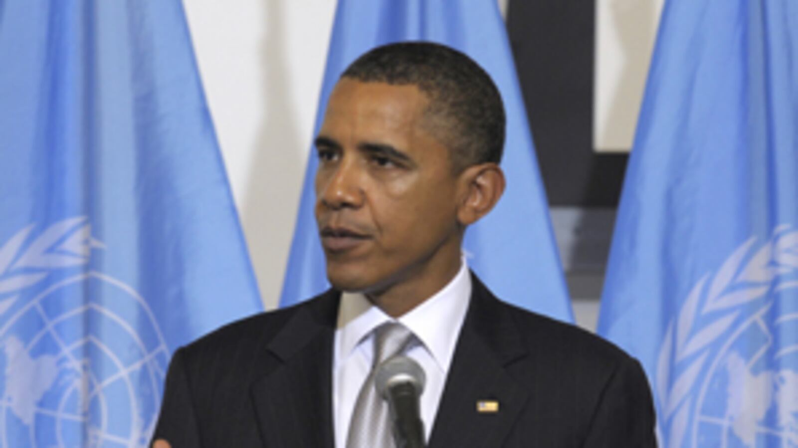cheats/2010/09/25/obama-reaches-out-to-iranians/obama-praises-iranians-not-leader_eu5378