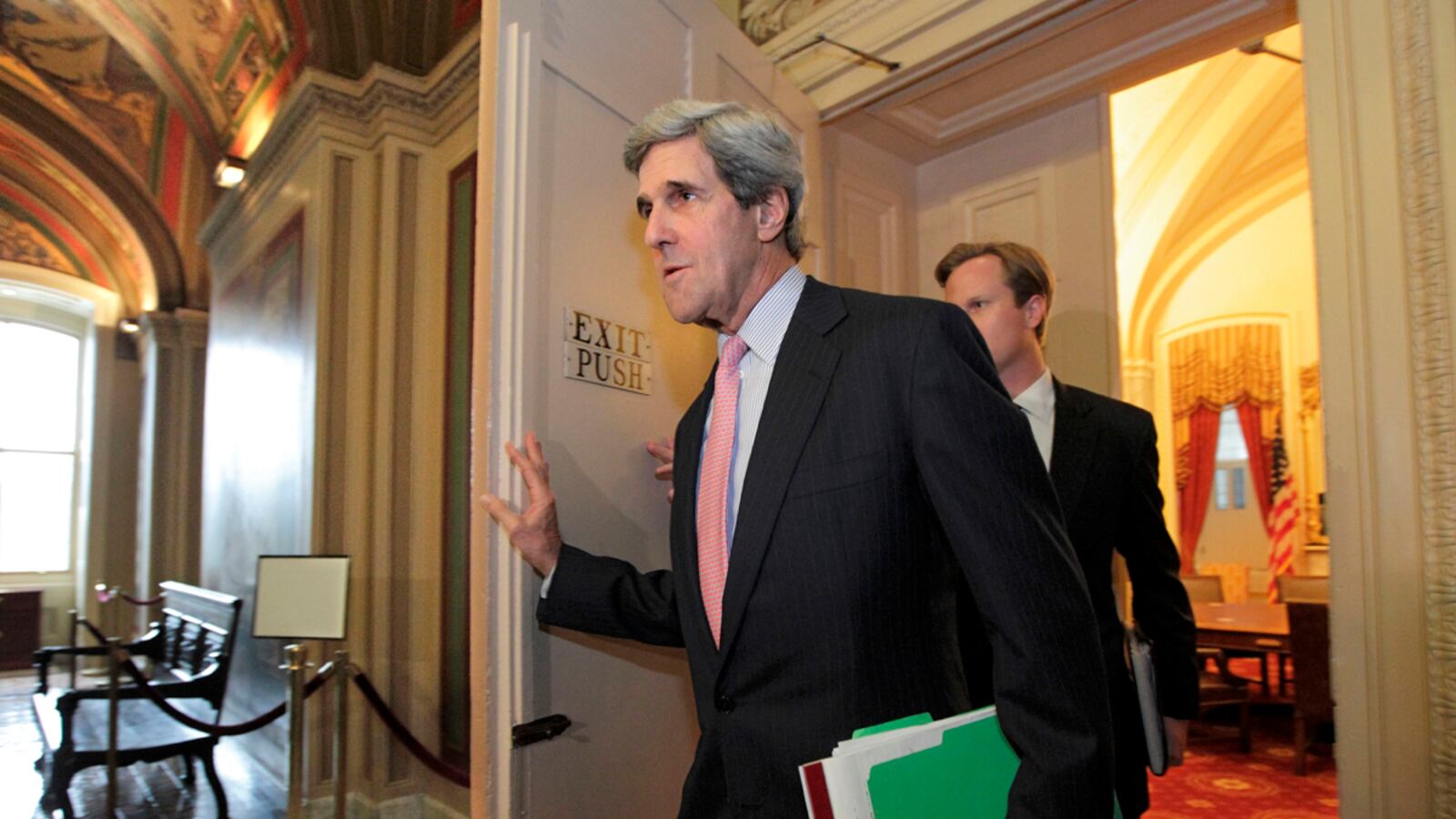 articles/2011/11/18/supercommittee-sham-the-deadline-and-trigger-farce/john-kerry-supercommittee-bonding-cottle_lrhb71