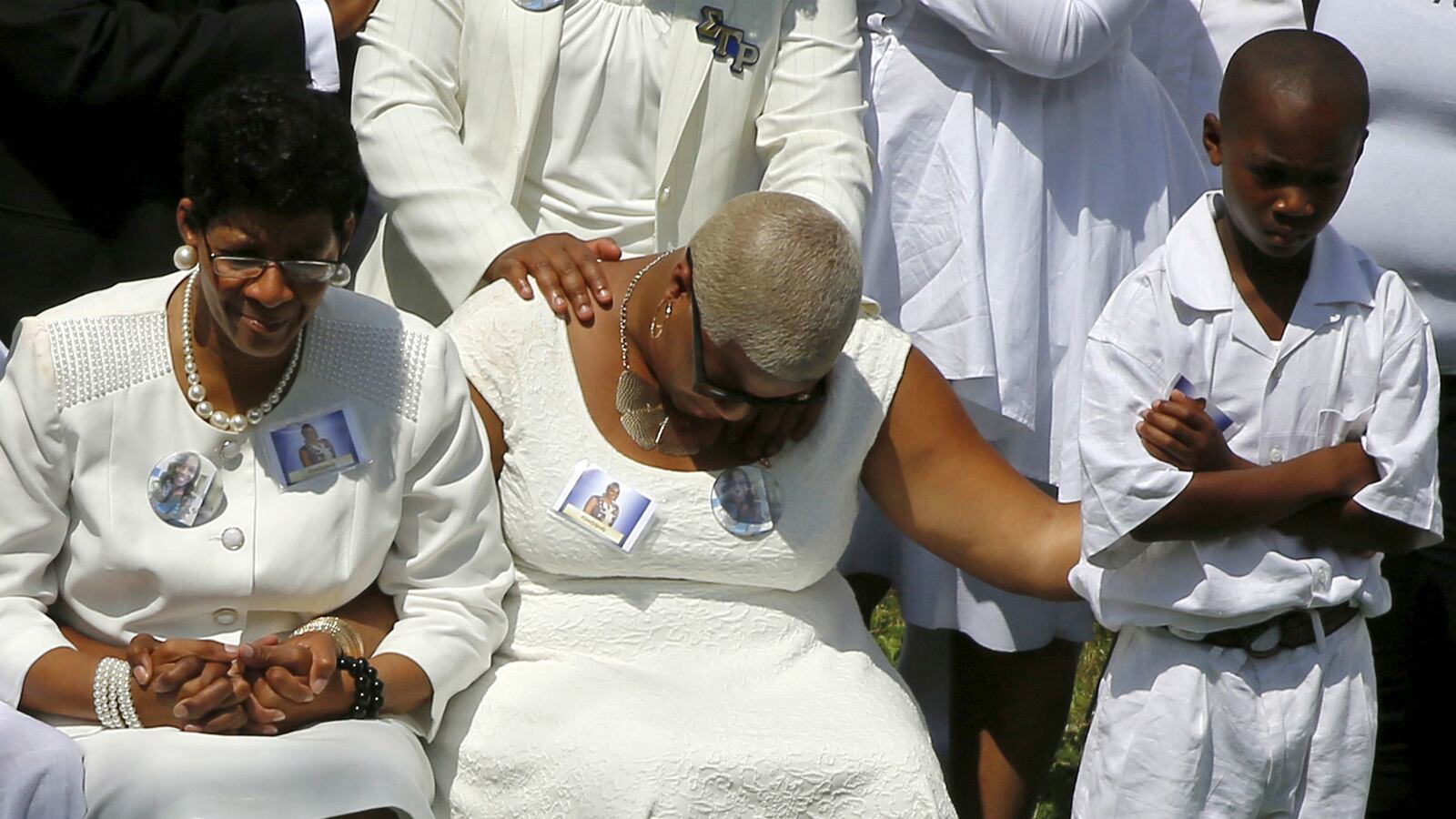 cheats/2015/08/04/sandra-bland-s-family-files-lawsuit/150804-bland-cheat_ctdaly