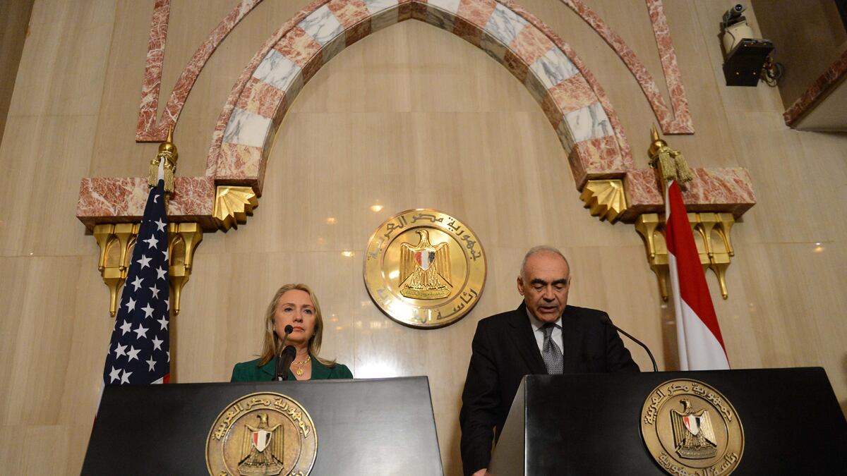 articles/2012/11/21/israel-and-hamas-strike-peace-deal/ceasefire-israel-gaza-ephron_obhimu