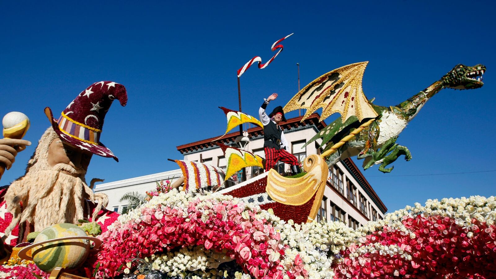 articles/2016/01/01/how-to-watch-the-2016-rose-parade-live-stream-online/151231-rose-parade-cheat_f2jwuo