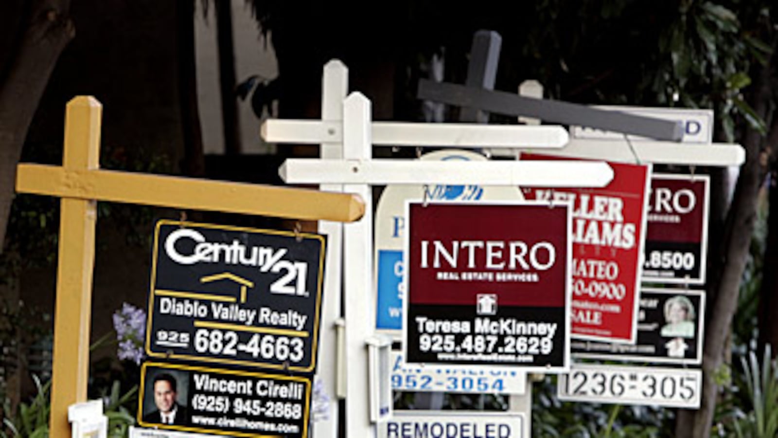cheats/2010/08/24/home-sales-at-lowest-level-since-95/home-sales-090129_pyxroc