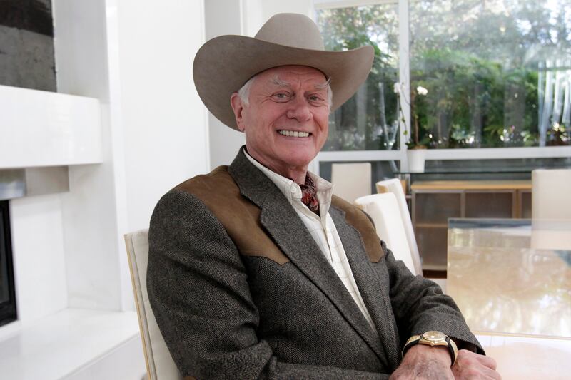 galleries/2012/12/28/whitney-houston-tony-scott-more-celebrities-who-died-in-2012-photos/celebrity-deaths-2012-larry-hagman_gyfegz