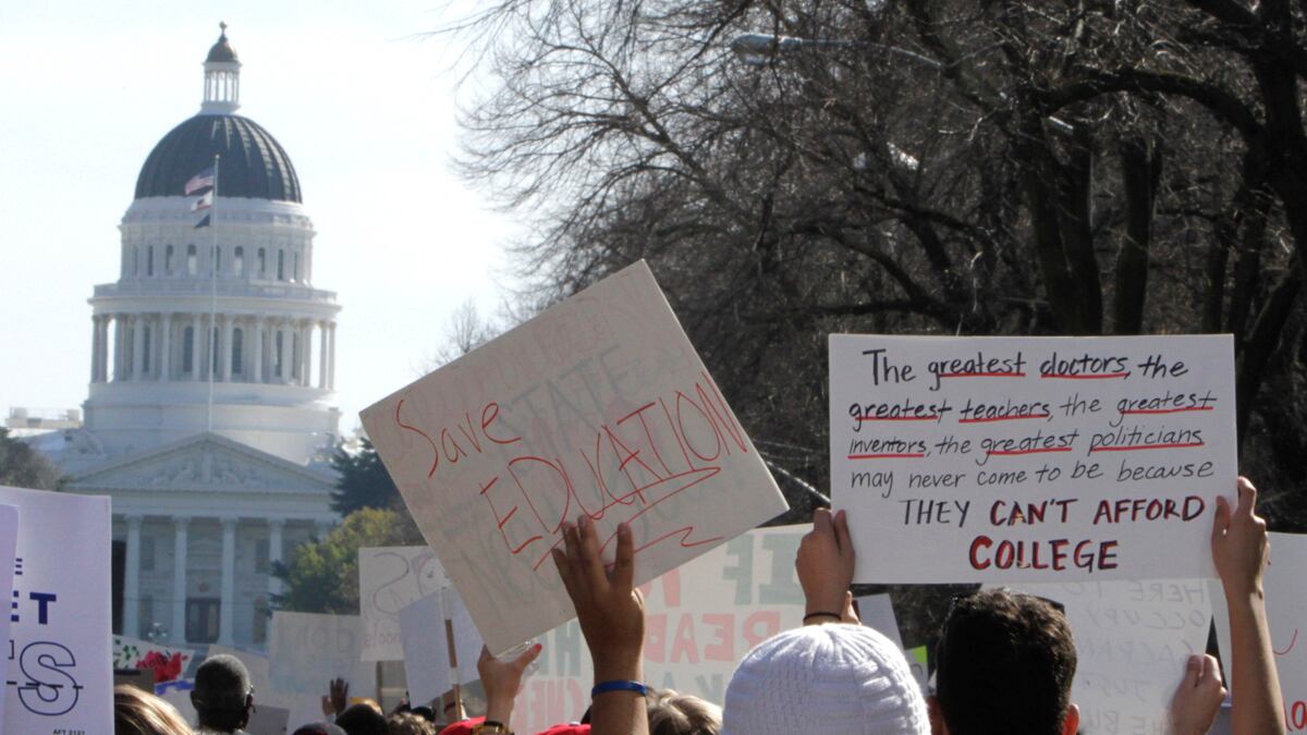 cheats/2012/03/05/thousands-protest-uc-tuition-hikes/sacramento-education-protest-cheat_fvvt8p
