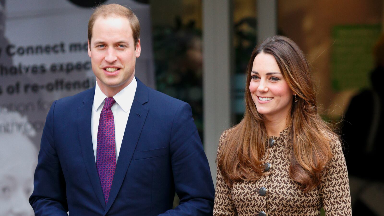 articles/2014/12/06/the-british-royals-reinvade-brooklyn-william-and-kate-come-watch-basketball-on-historic-battle-site/141205-jones-will-kate-tease_usqhzx