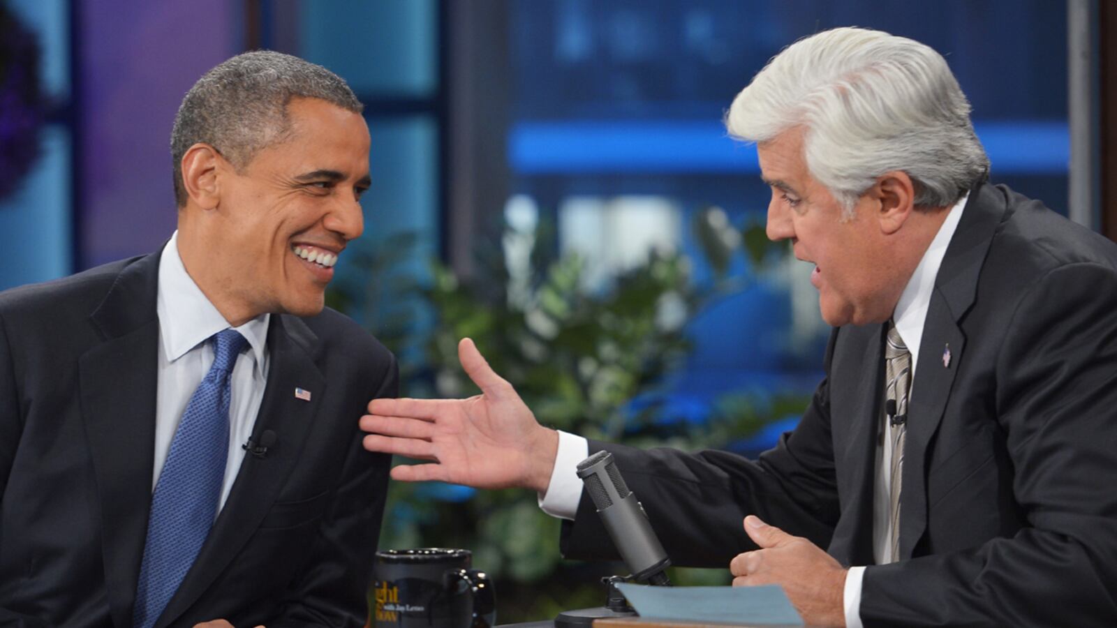 cheats/2012/10/25/obama-trump-is-my-friend-from-kenya/obama-leno-trump-cheat_jatbtm