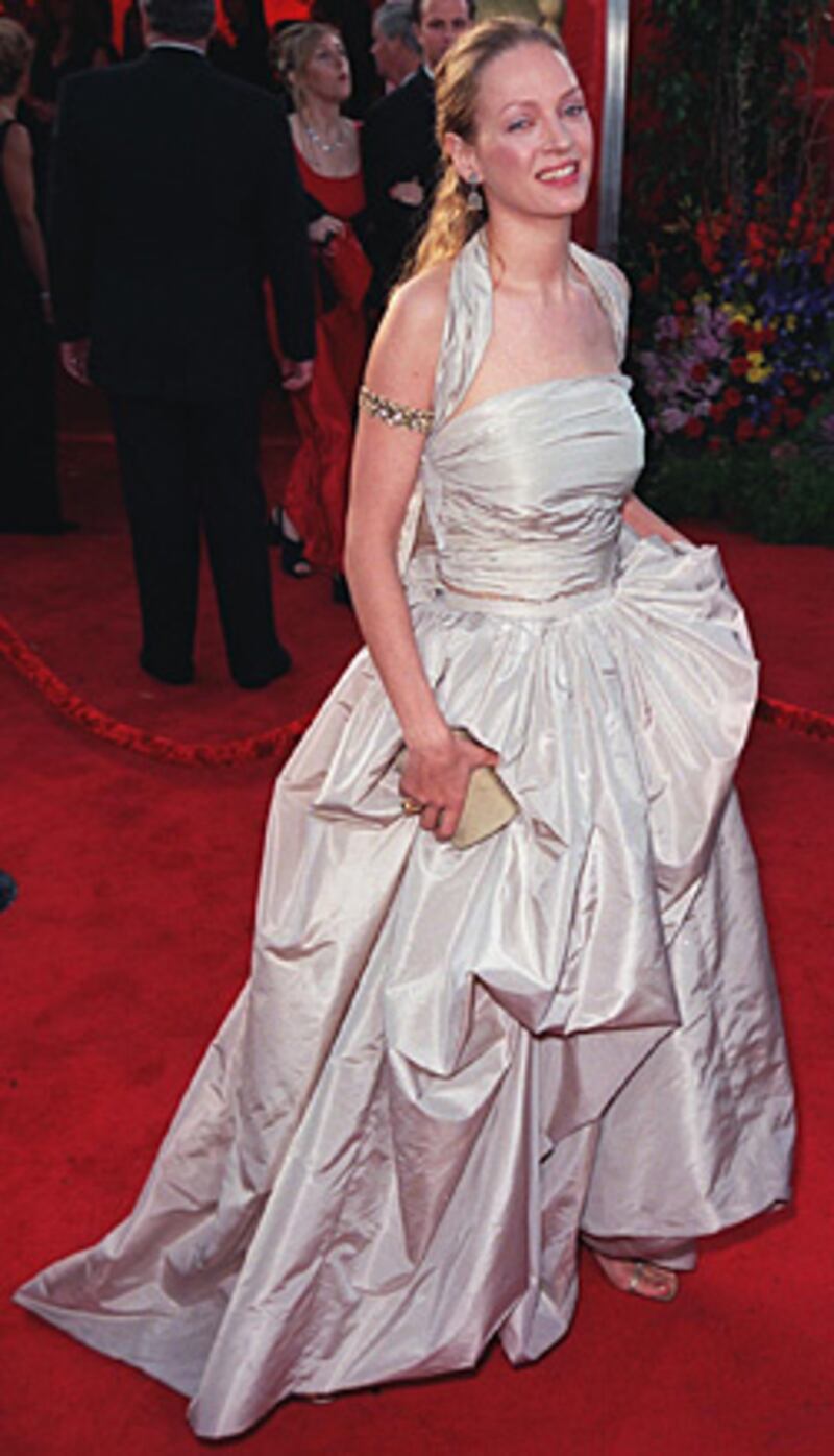 galleries/2009/09/25/p-chanel-hits-hollywood-p/chanel---uma-thurman_jkvovo