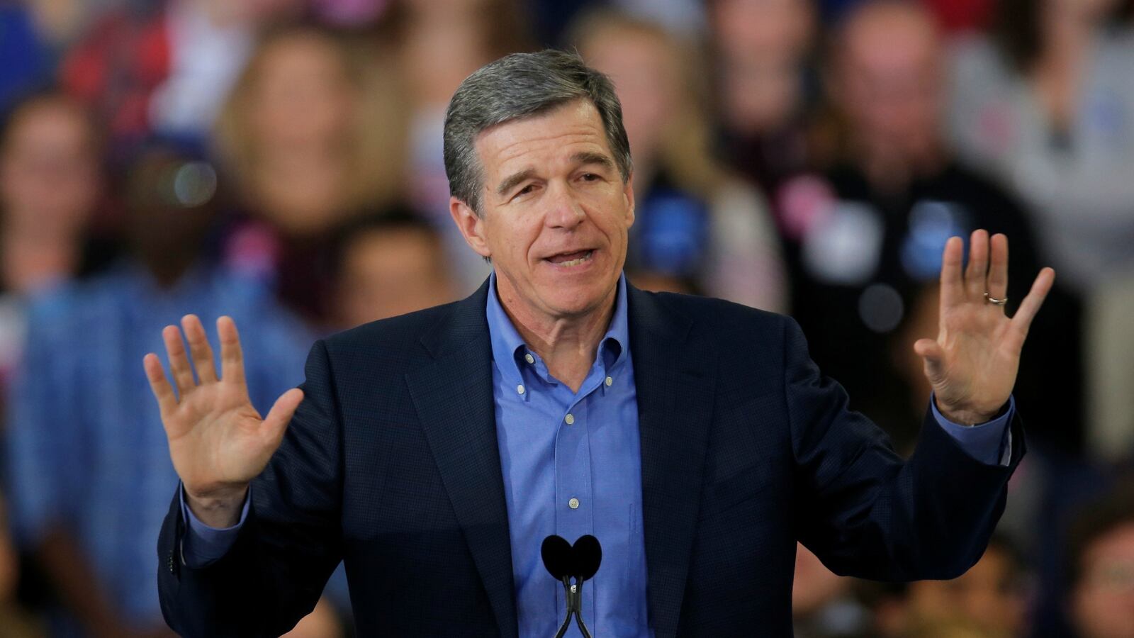 cheats/2016/12/30/controversial-north-carolina-law-on-hold-after-incoming-governor-sues/161230-roy-cooper-cheat_zcpcge