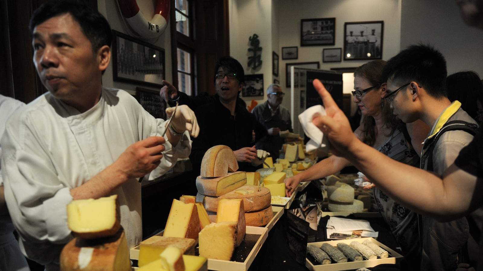 articles/2014/09/02/say-cheese-china-s-new-obsession/140901-doig-china-cheese-tease_cbdafe