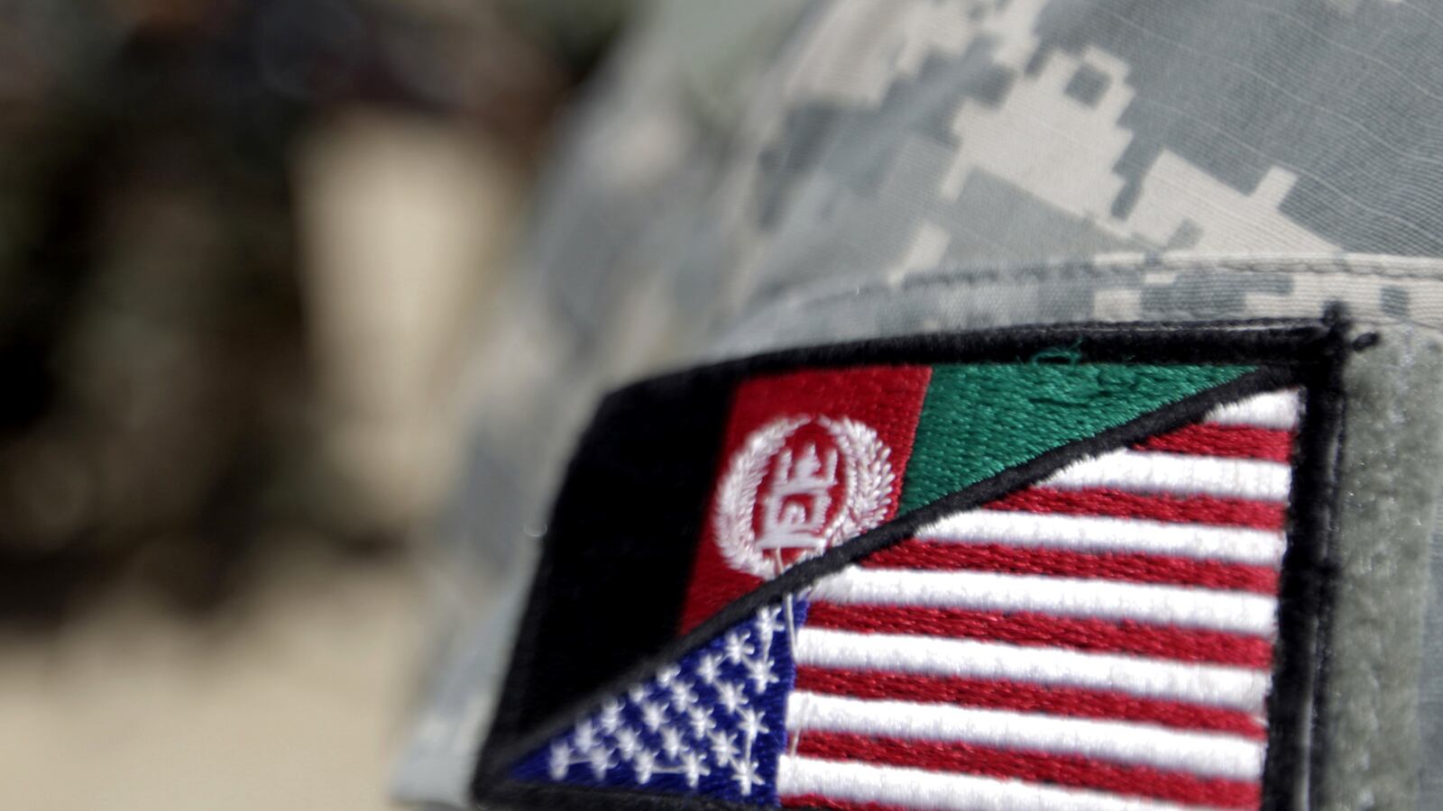 cheats/2013/04/15/afghan-aides-wait-for-u-s-visas/130415-afghan-aide-visas-cheat_feddy8