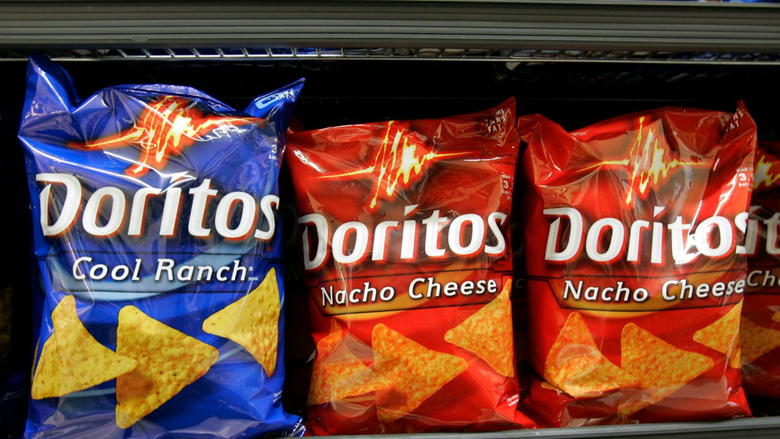 cheats/2012/09/24/ritz-crackers-are-favorite-snack/doritos-snacks-cheat_bnzwjg