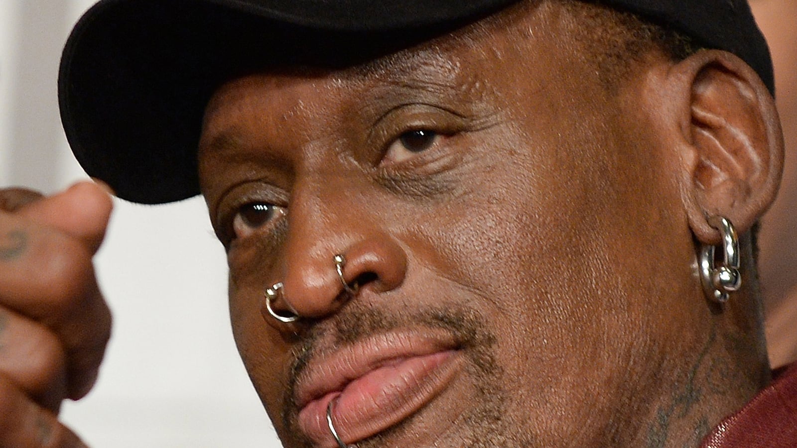 cheats/2014/01/09/dennis-rodman-apologizes/140109-rodman-apologizes-cheat_x8ewak