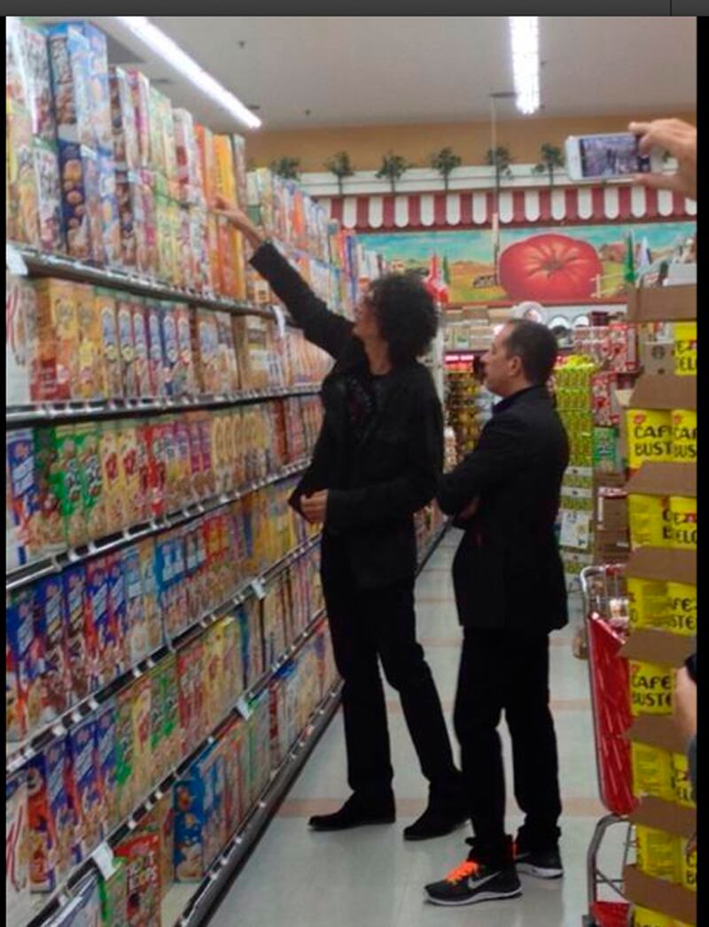 galleries/2013/10/06/miley-cyrus-james-franco-more-celebrity-twitter-pictures-photos/131004-cleb-twit-pic11_ykjgjw