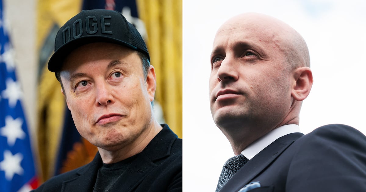 Top White House Aide Rails Against the Man Who Took His Wife