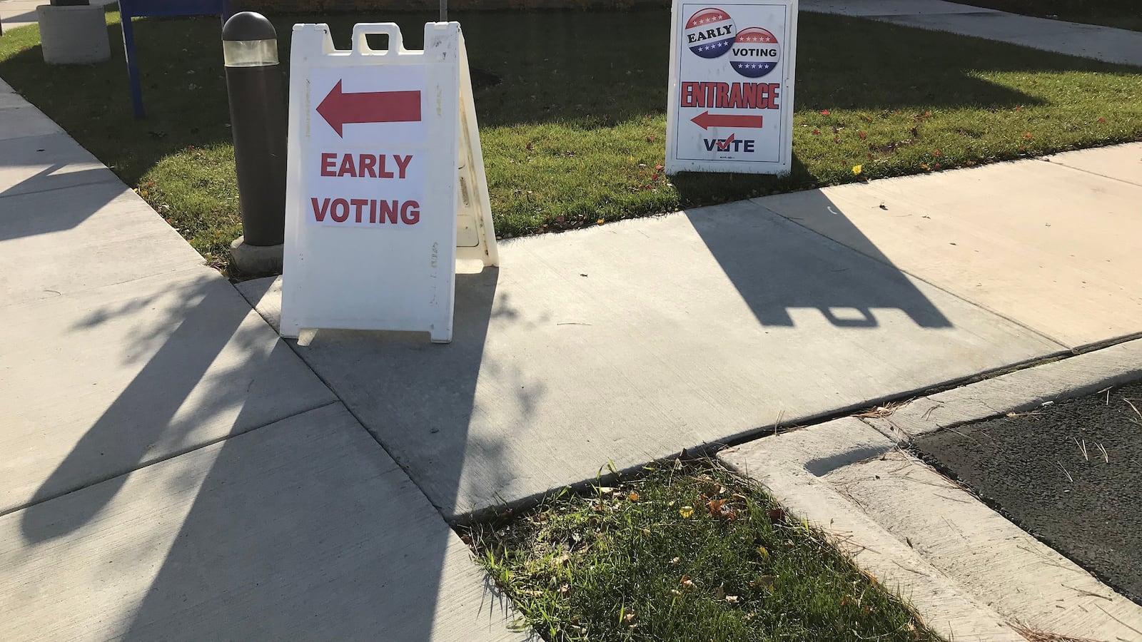 The Orland Township office early voting polling place Nov. 1, 2018, in Orland Park, Illinois.