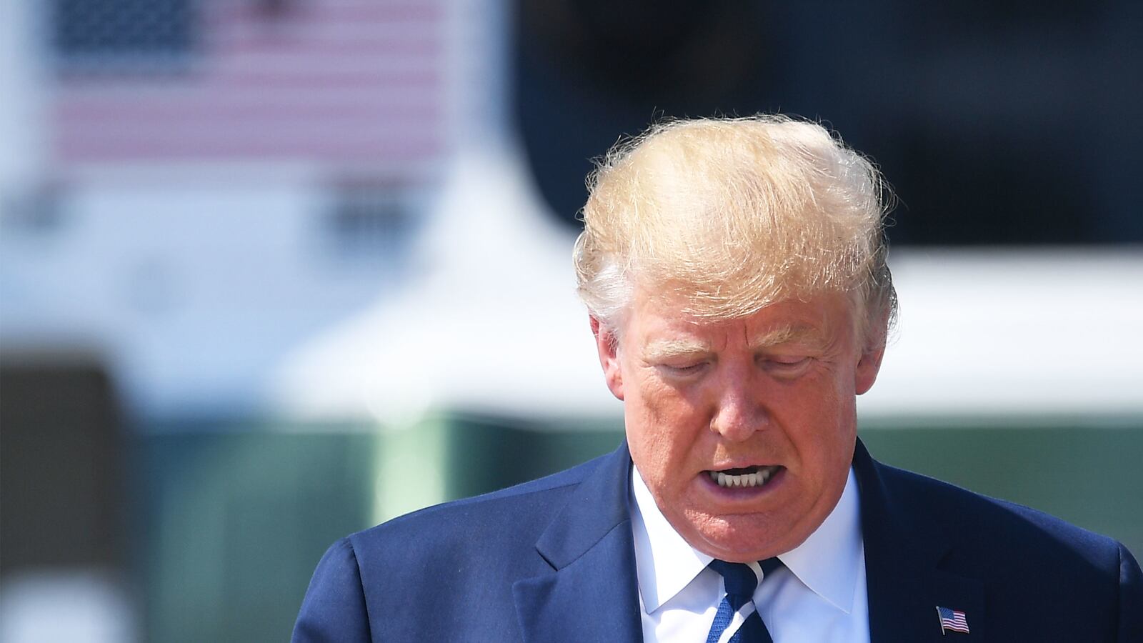 190719-carlson-trump-retrat-tease_poipic