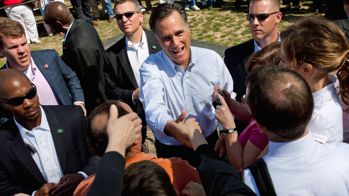 articles/2012/03/17/mark-mckinnon-s-memo-to-romney-staffers-these-dark-days-will-pass/mitt-momentum-mckinnon_r6ooww