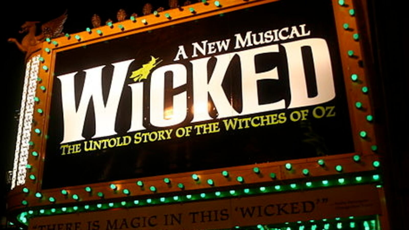 Wicked__oriental_theater_in_chicago_gad1nv