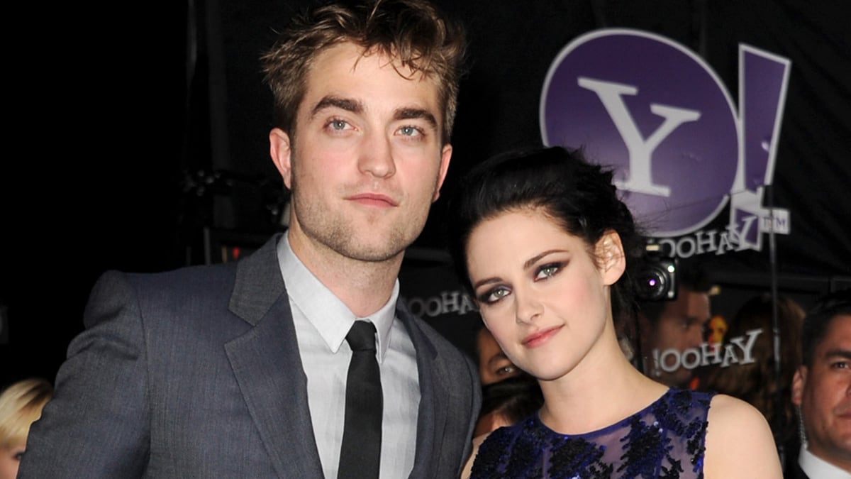 cheats/2012/07/27/pattinson-moves-out-on-stewart/pattinson-moves-out-cheat_omyuyu