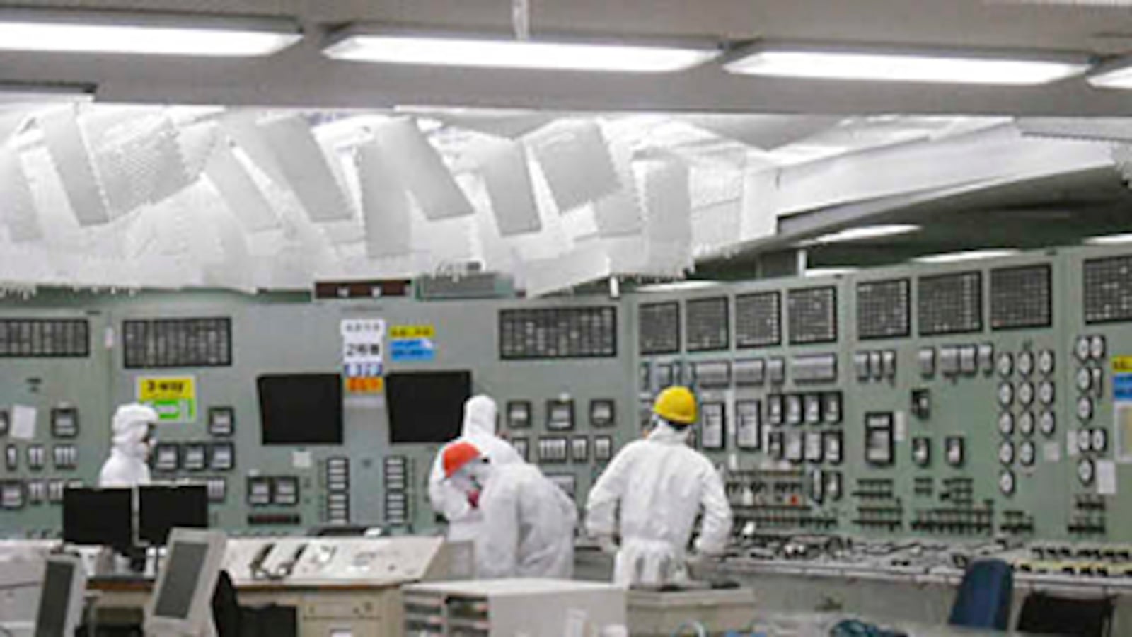 cheats/2011/03/29/japan-nuke-workers-awful-conditions/japan-radiation-spikes_vv3atn